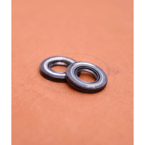 R PUMP SHAFT OIL SEAL